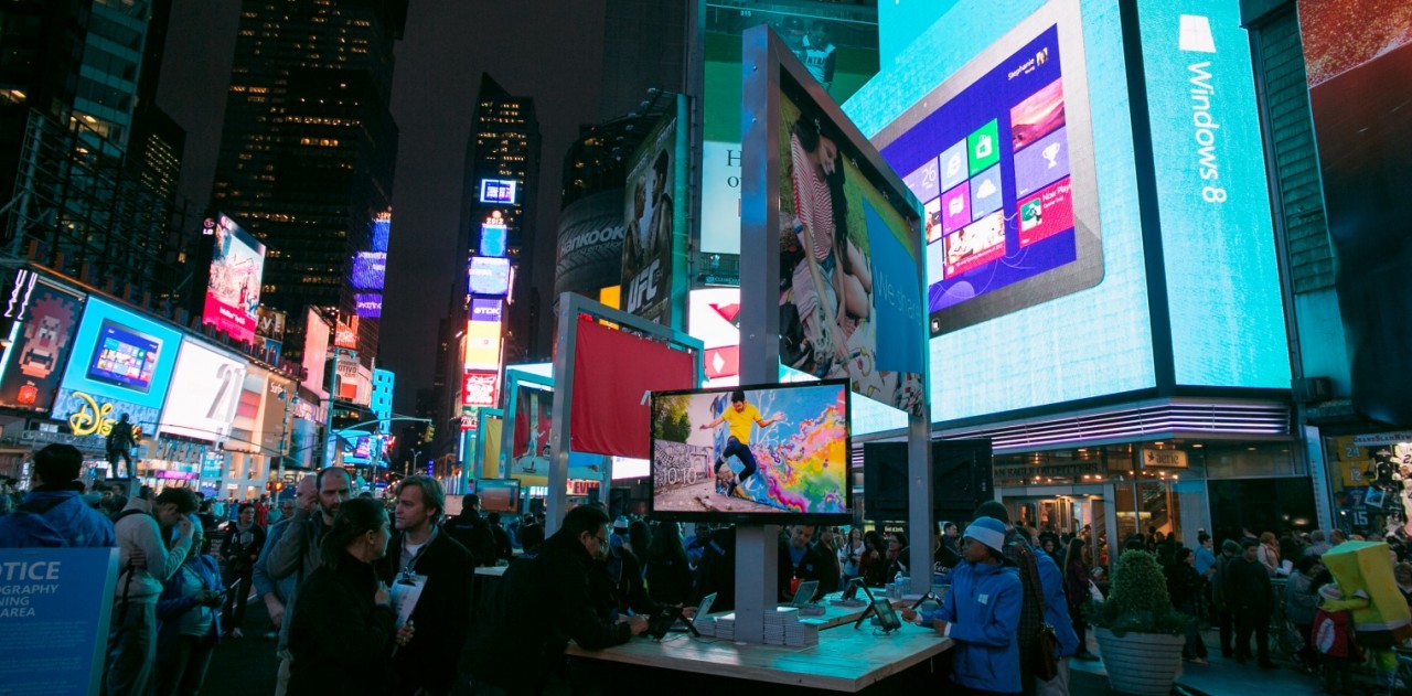 microsoft windows 8 experiential marketing image