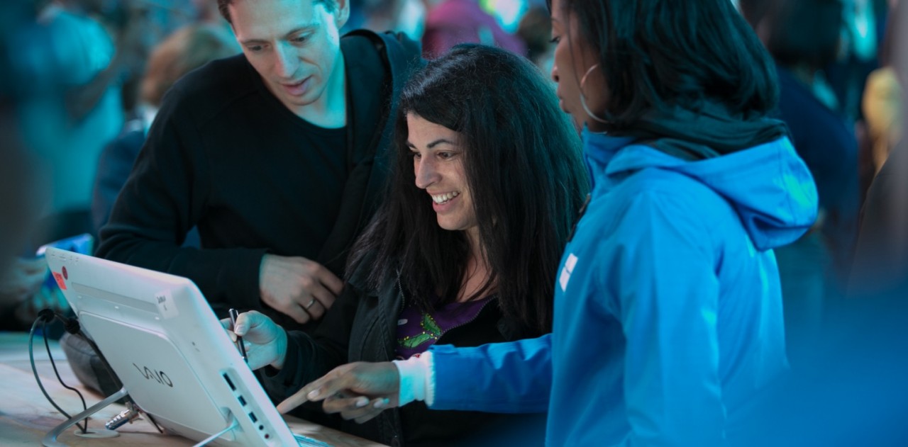 microsoft windows 8 experiential marketing image